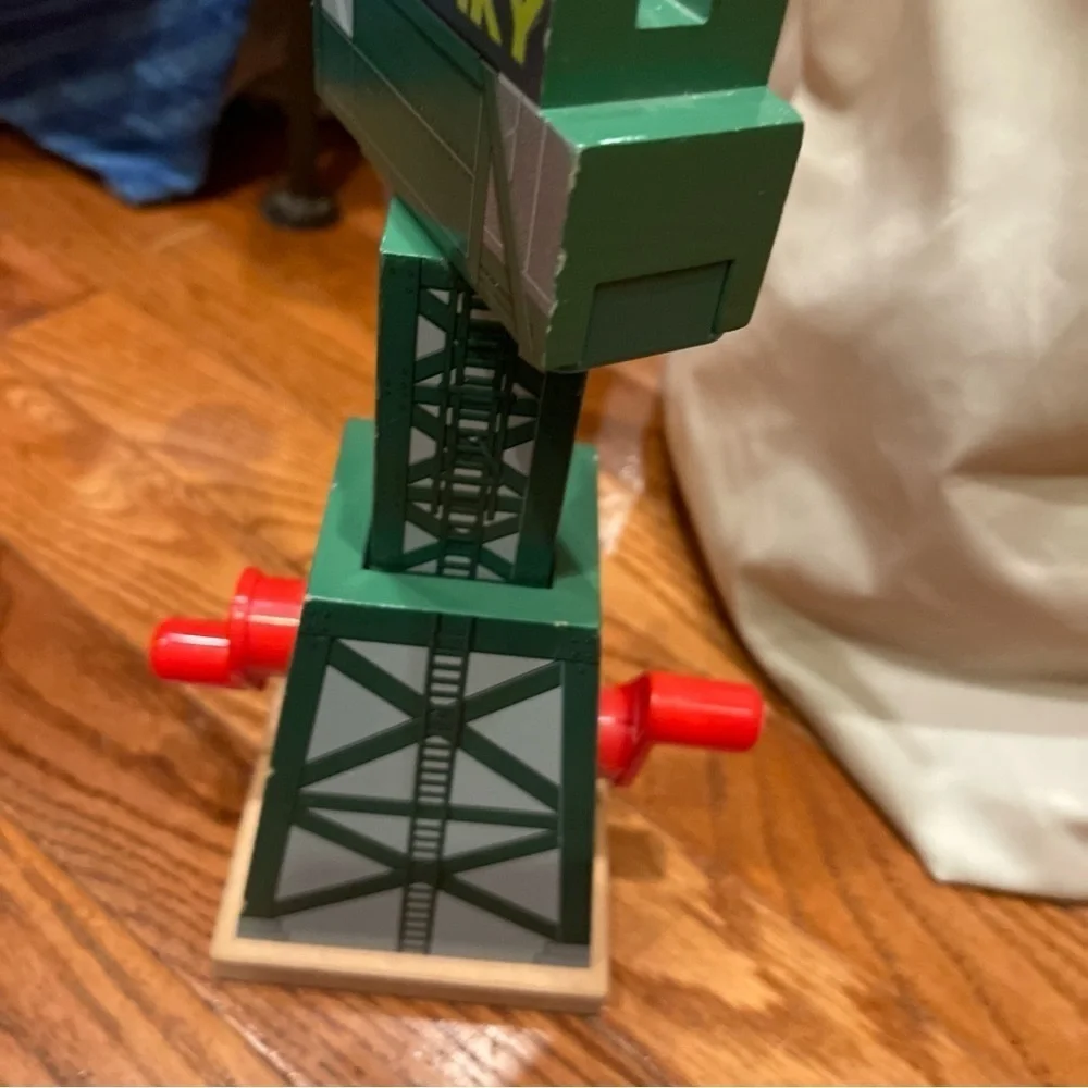 Thomas & Friends CRANKY THE CRANE 2012 Gullane Y4368 Wooden Magnetic Train set